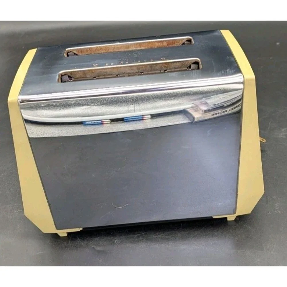 Vintage Stainless Montgomery Ward Signature Toaster